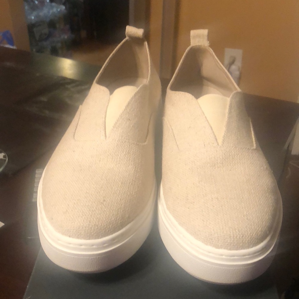Eileen fisher natural linen sneaker new
